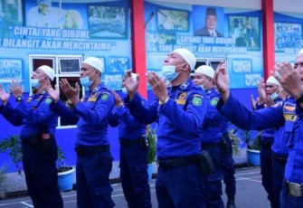Selawat Pembawa Berkah, Helmi Hasan Pembawa Kebahagiaan