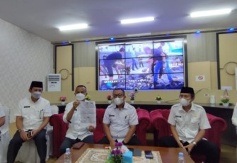 Konferensi Pers : Pengelolaan dan Kewenangan Pantai Panjang Sepenuhnya Hak Pemprov