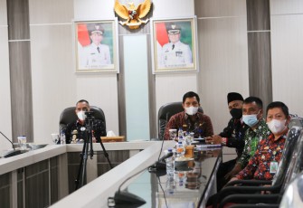 Penghargaan tersebut diserahkan langsung Wakil Presiden RI Ma'ruf Amin kepada Gubernur Lampung Arinal Djunaidi yang disaksikan secara virtual