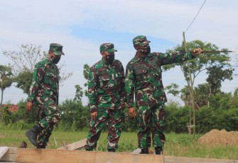 Danrem 073/Mkt tinjau TMMD di Desa Tamansari