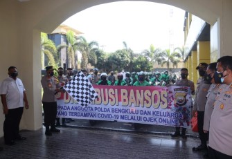 Polda Bengkulu Distribusi 150 Paket Sembako Untuk Anggota yang Isoman 