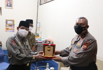 Kapolda Bengkulu Irjen Pol Drs Guntur Setyanto MSi Kunjungi BPBD Provinsi Bengkulu 