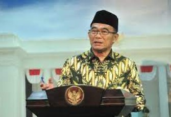 Muhadjir Effendy: Penerapan PPKM Level 3 Saat Nataru Disertai Kewajiban Vaksin, Tes Swab dan Pengecekan Ketat
