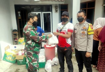 Kapolsek Maja-Polres Majalengka, Melalui Bhabinkamtibmas Bersinergi Dengan Bhabinsa Pantau Penyaluran BPNT Pastikan Tepat Sasaran.