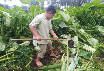 Adin Owen Pangau yang selalu aktif dalam membantu Satgas TMMD kodim 1310/Bitung