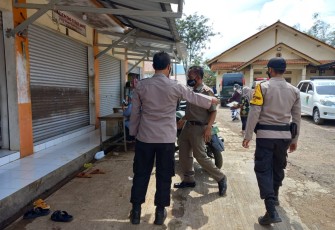 Polsek Malausma - Polres Majalengka, Tekan Penyebaran Covid -19, Bersama Muspika Laksanakan Ops Yustisi
