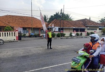 Wujud Layani Masyarakat, Sat Samapta Polres Majalengka Rutin Gatur Lalin Pagi Hari