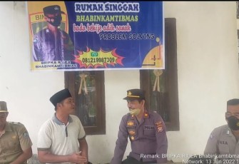 Penyerahan kunci Rumah Singgah Bhabinkamtibmas, Senin (13/06).