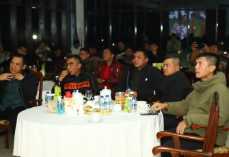 Pangdam I/BB Mayjen TNI Achmad Daniel Chardin saat nobar piala dunia