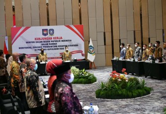 Kedatangan Mendagri Tito Karnavian ke Kepri sendiri dalam rangka Kunjungan Kerja dengan agenda melihat secara langsung Pulau Karang Singa, Launcahing Vaksinasi Booster dan Monitoring dan Evaluasi Program Strategis di Provinsi Kepri