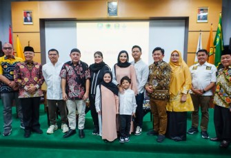 Foto bersama usai acara