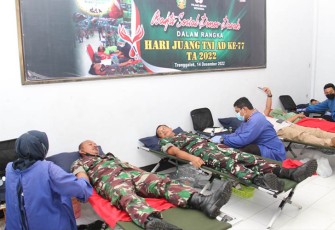 Kodim 0806/Trenggalek saat Baksos Donor Darah