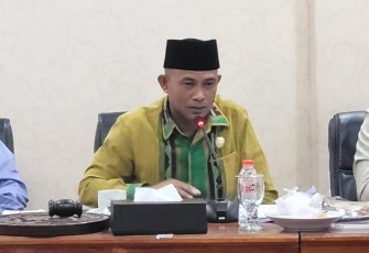 Ketua DPRD Kota Bengkulu Suprianto  