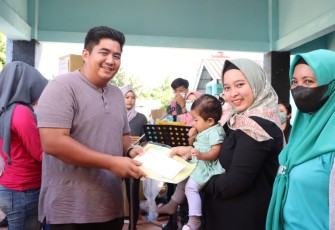 Bupati Bintan Roby Kurniawan saat kegiatan Peringatan Hari Kesehatan Nasional Ke 58 tingkat Bupaten Bintan, Sabtu (12/11) di Halaman UPTD Puskesmas Sei Lekop.