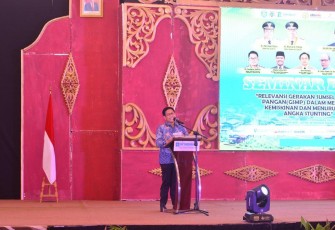 Menteri Desa, Pembangunan Daerah Tertinggal, dan Transmigrasi Abdul Halim Iskandar memberikan sambutan pada kegiatan rangkaian Expo Gerakan Sumsel Mandiri Pangan (GSMP) 2022 dan Seminar Desa, Dengan Tema; Relevansi GSMP Dalam Menekan Kemiskinan dan Menurunkan Angka Stunting di Hotel Wyndam, Palembang, Sumatera Selatan (21/12/2022).