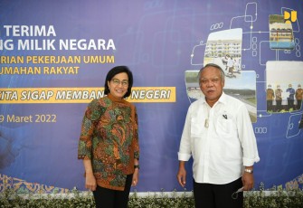 Menkeu Sri Mulyani Indrawati dan Menteri PUPR Basuki Hadimuljono