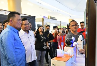 Gubernur Ansar saat Buka Internet Expo Kepri 2022 di Batam 