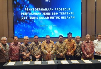 Walikota Bitung saat menghadiri rapat koordinasi KSP RI di kepulauan Riau, Jumat (24/6/22).