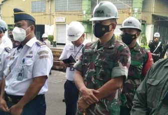 Dandim Madiun saat Turut Dampingi Kunker Wamen II BUMN di PT INKA