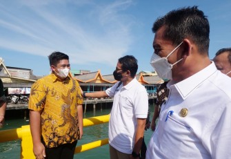 Plt Bupati Bintan Sambut Kedatangan Menparekraf RI di Pelabuhan Bulang Linggi, Tanjung Uban