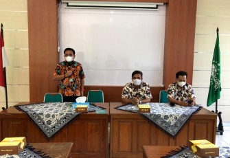 Walikota Bitung saat memberikan penyampaian di salah satu SMK di kabupaten Kudus