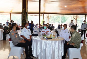 Kapolres Tulungagung menghadiri Pelantikan Pengurus BPC HIPMI Tulungagung Periode 2021-2024 bertempat di Pendopo Kongas Arum Kusumaning Bongso