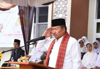 Bupati Agam DR. Andri Warman, M.M menjadi Inspektur upacara peringatan Hari Santri di Pondok Pesantren Sumatra Thawalib Parabek.