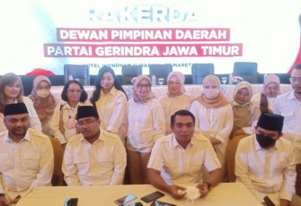 Jumpa Pers usai Rapat Kerja Daerah (Rakerda) Partai Gerindra Jatim yang digelar di Windham hotel, Rabu (30/03/22).