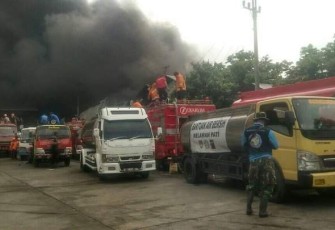 Armada relawan Kembang Joyo suport mobil damkar