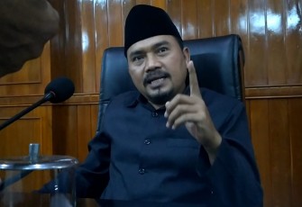 Agus Cahyono, Wakil Ketua DPRD Kabupaten Trenggalek, saat dikonfirmasi setelah rapat paripurna, Rabu (12/1/2022) (Foto : Hardi Rangga, klikwarta.com).