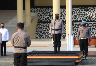 Karo Rena Polda Bengkulu, Kombes Pol Widaryanto,Pimpin apel pagi 