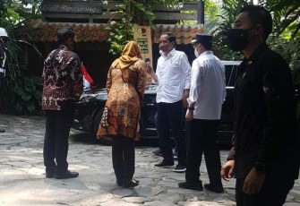 Presiden Joko Widodo hadir untuk melihat langsung progres pembangunan Tunnel 2, Kereta Cepat Jakarta Bandung (KCJB) di Purwakarta