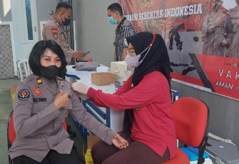 Vaksinasi tahap III Polres Tulungagung