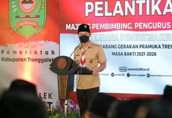 Bupati Trenggalek, Mochamad Nur Arifin, saat memberikan sambutan dalam acara pelantikan Kepengurusan Kwarcab Gerakan Pramuka Kabupaten Trenggalek Baru, Rabu (26/1/2022) (Foto : Hardi Rangga, klikwarta.com).