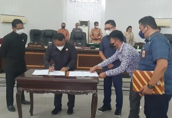 Rapat Paripurna penetapan AKD DPRD Kota Bitung