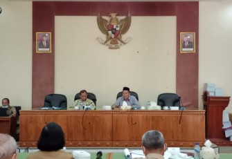 Suasana rapat kerja Komisi III DPRD Kabupaten Trenggalek bersama Asisten Sekda dan OPD, di aula DPRD Kabupaten Trenggalek