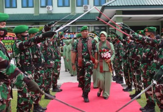 Penyambutan Danrem 142/Tatag