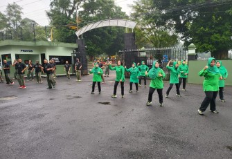 Jumat sehat dengan senam bersama