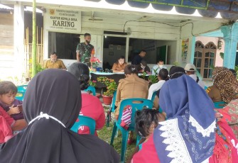 Musrenbang Desa Karing, Babinsa Sidikalang Dukung RKPdes di Wilayah Binaan 
