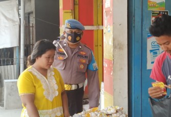 PPKM Level 2, Polisi Tak Kenal Lelah Tegakan Disiplin Prokes di Pasar