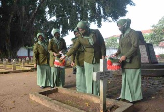 Persit KCK Cab XVI Kodim Ponorogo Gelar Ziarah dan Tabur Bunga