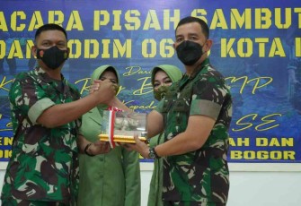 Danrem 061/Sk Pimpin Sertijab Dandim 0606/Kota Bogor Baru