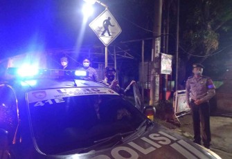 Tak Kenal Lelah, Patroli Woro-Woro Bangunkan Sahur