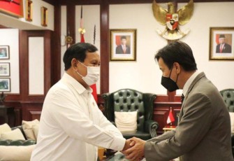 Menhan menerima kunjungan Dubes Vietnam di ruang kerjanya. Rabu (27/4/2022)