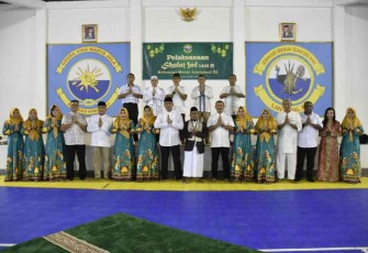 Usai salat id jajaran Lantamal XI foto bersama. Senin (02/05/2022)