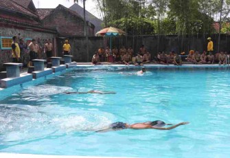 Test Garjas renang prajurit Kodim Tulungagung. Rabu (11/05/2022)