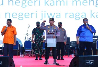 Kapolri saat menghadiri puncak hari buruh di stadion utama gelora bung Karno. Sabtu (14/05/2022)