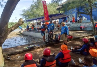 Latihan SAR lanal Yogyakarta di pantai Laguna Pengklik Samas. Minggu (15/05/2022)