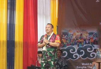 Dandim 1001/HSU-BLG saat menghadiri perayaan Waisak di desa Kapul