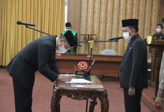 Pelantikan Asisten Administrasi Umum/Asisten III Setda Provinsi Bengkulu, oleh Sekda Hamka Sabri, Kamis (2/6/2022).